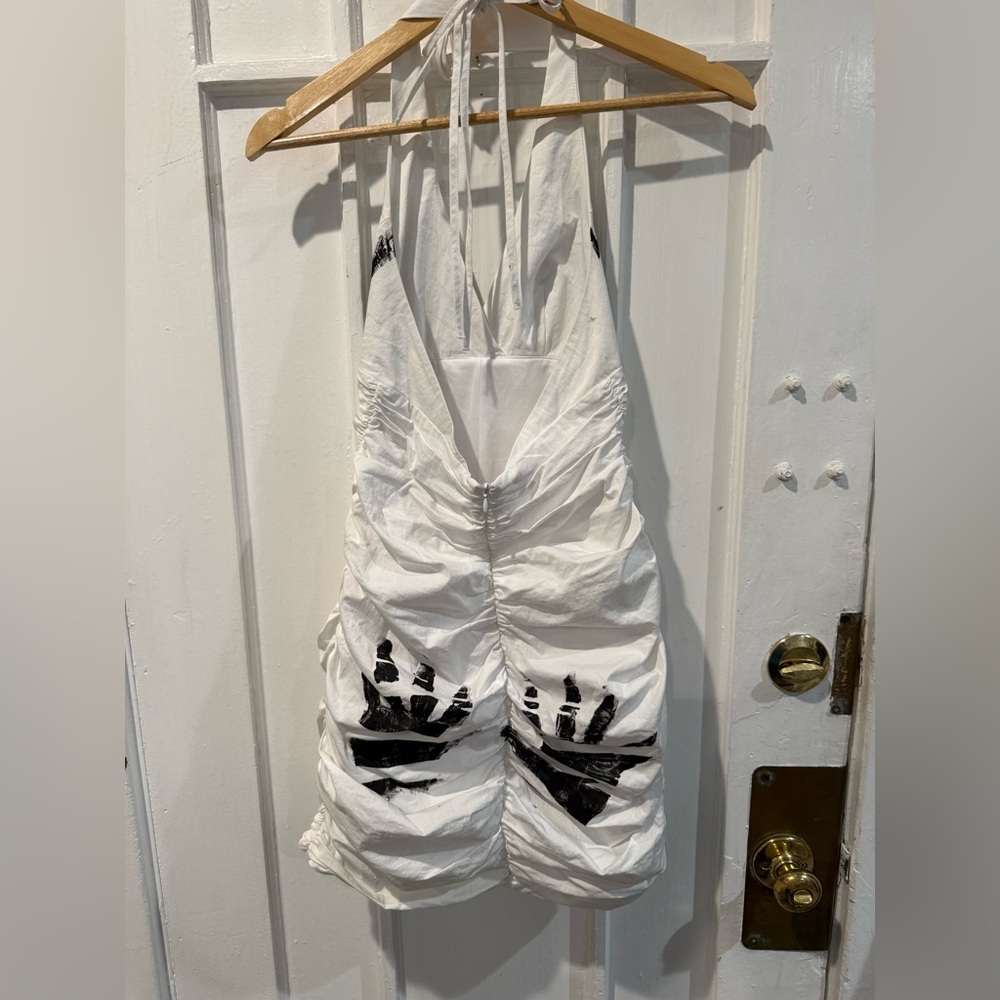 Zara White Backless Dress with Black Print - Picture 2 of 3